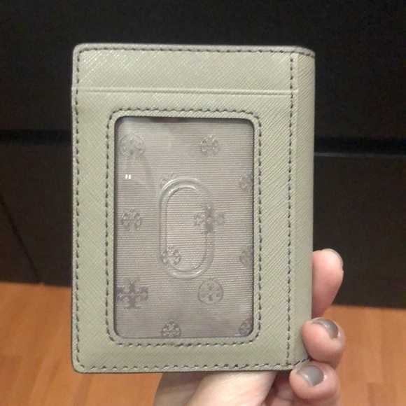 Tory Burch Accessories Tory Burch Emerson Foldable Card Case Poshmark